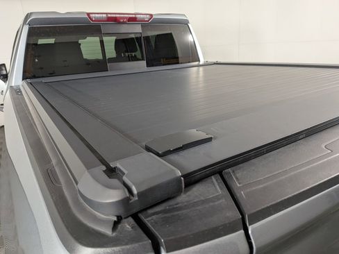 Used 2023 GMC Sierra 1500 AT4 w/ AT4 Premium Package image 12