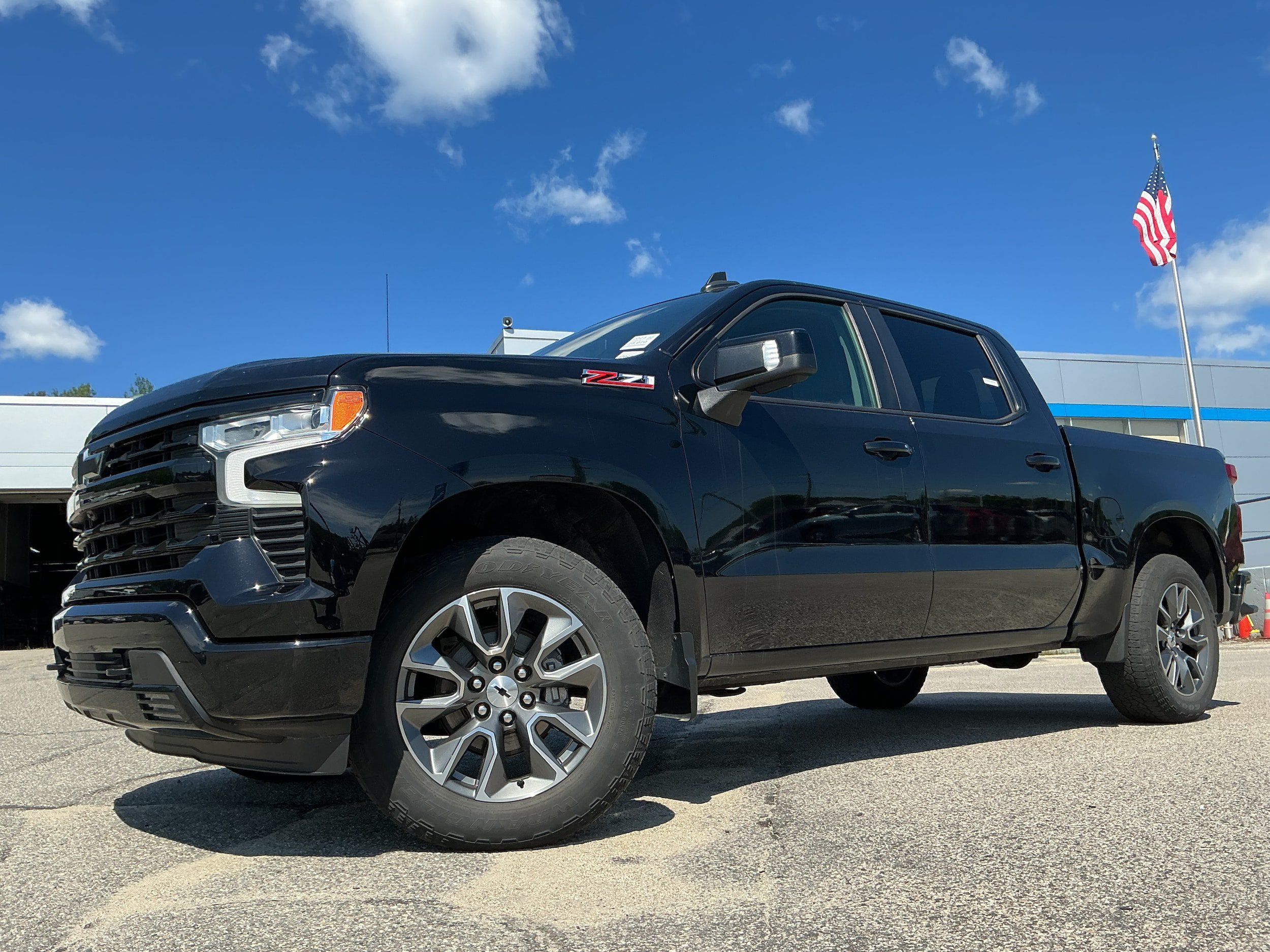 Certified 2023 Chevrolet Silverado 1500 RST AWD/4WD image 1
