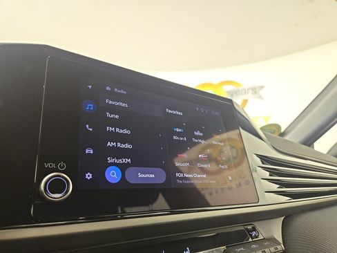 Used 2025 Toyota Camry SE image 20