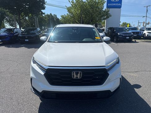 Used 2025 Honda CR-V LX image 1