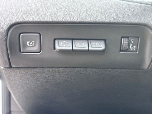 Used 2024 Buick Enclave Premium FWD image 27