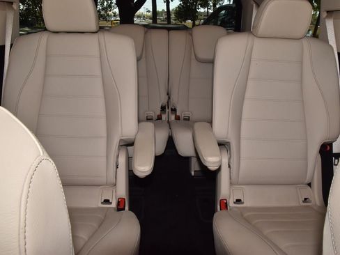 Used 2021 Mercedes-Benz GLS 450 4MATIC image 21