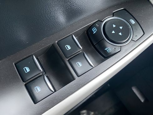 Used 2023 Ford Explorer XLT w/ Equipment Group 202A image 47