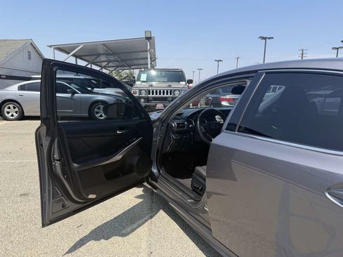 Used 2014 Lexus IS 250 w/ Navigation Package RWD image 5