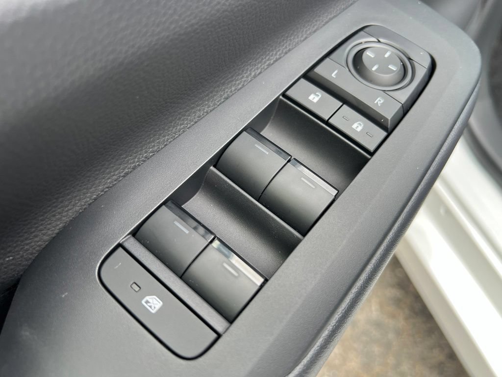 New 2027 Toyota Prius Plug-In Hybrid FWD image 32
