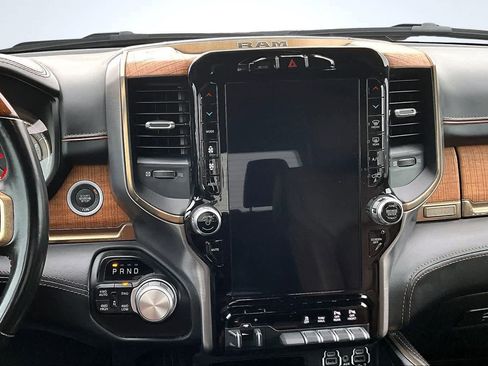 Used 2022 RAM 1500 Limited w/ Body-Colour Bumper Group image 16