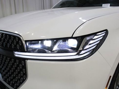 New 2026 Lincoln Navigator Reserve AWD/4WD image 63