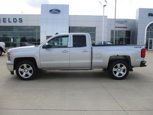 Used 2015 Chevrolet Silverado 1500 LS w/ Trailering Package AWD/4WD image 2