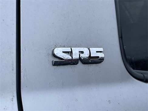 Used 2016 Toyota Tundra SR5 image 9