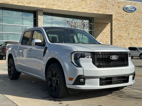 New 2026 Ford Maverick Lobo image 18