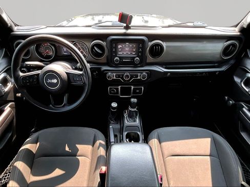 Used 2018 Jeep Wrangler Unlimited Sport AWD/4WD image 7