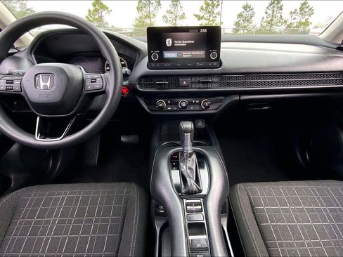 Used 2025 Honda HR-V LX image 16