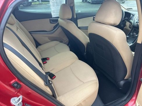 Used 2013 Hyundai Elantra GLS w/ Preferred Pkg image 10