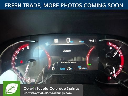 Used 2025 Toyota RAV4 XLE AWD/4WD image 12