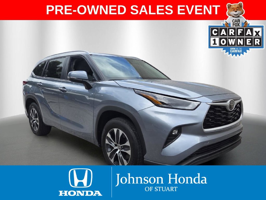 Used 2023 Toyota Highlander XLE FWD image 1