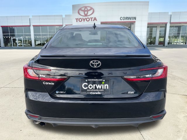 Used 2025 Toyota Camry SE FWD image 4