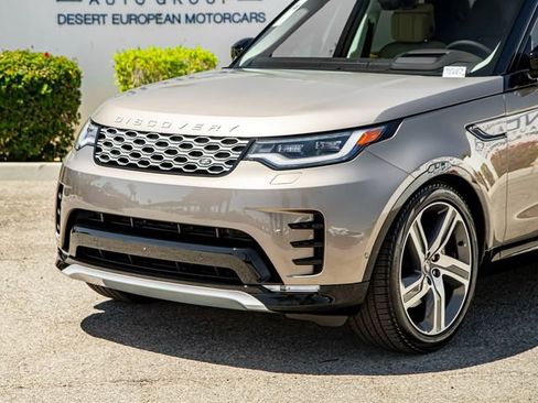 New 2025 Land Rover Discovery Metropolitan Edition image 2