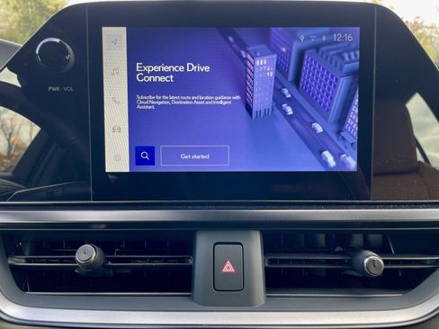 Used 2025 Lexus UX 300h AWD image 27