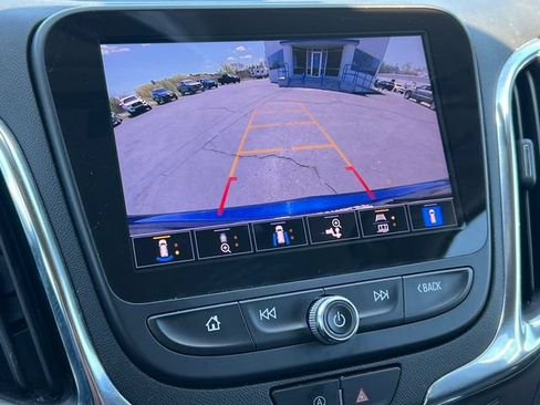 Used 2022 Chevrolet Equinox LT AWD/4WD image 24