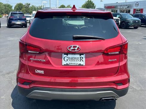 Used 2017 Hyundai Santa Fe Sport FWD image 4