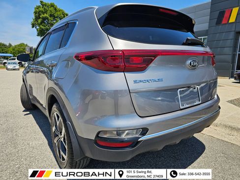 Used 2021 Kia Sportage EX FWD image 3