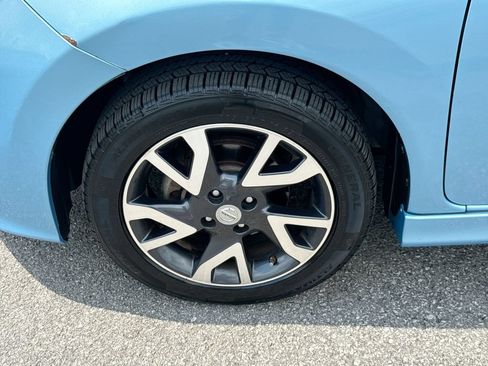 Used 2015 Nissan Versa Note SR w/ SR Convenience Package FWD image 2