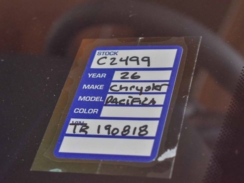 New 2026 Chrysler Pacifica Pinnacle w/ Trailer Tow Group image 31