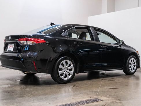 Used 2024 Toyota Corolla LE FWD image 9