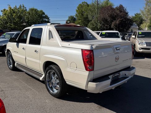 Used 2005 Cadillac Escalade EXT AWD/4WD image 98