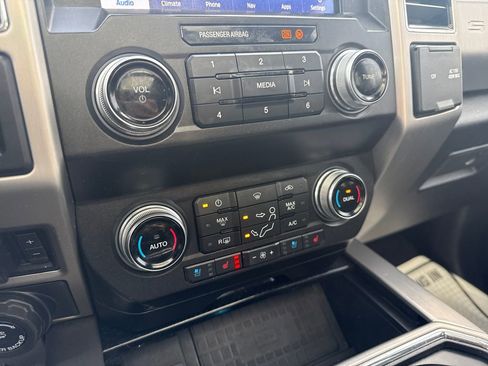 Used 2020 Ford F350 Platinum image 44