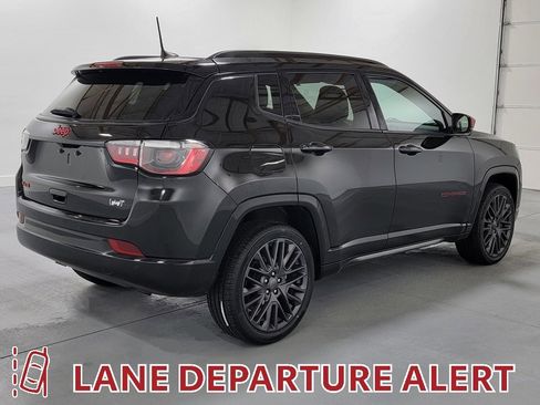 Used 2023 Jeep Compass Limited image 8