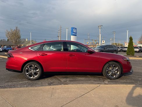 New 2026 Honda Accord EX-L image 4