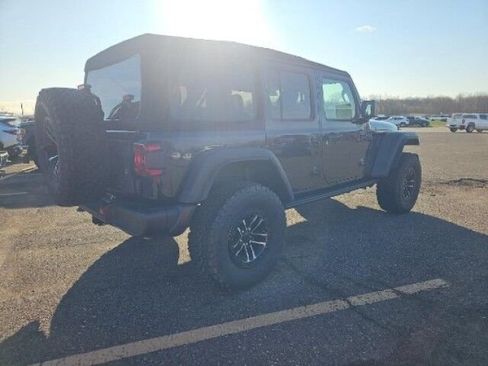 Used 2024 Jeep Wrangler Willys image 4