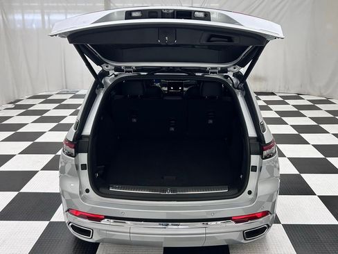 New 2025 Jeep Grand Cherokee Overland w/ Adv Protech Group III image 10