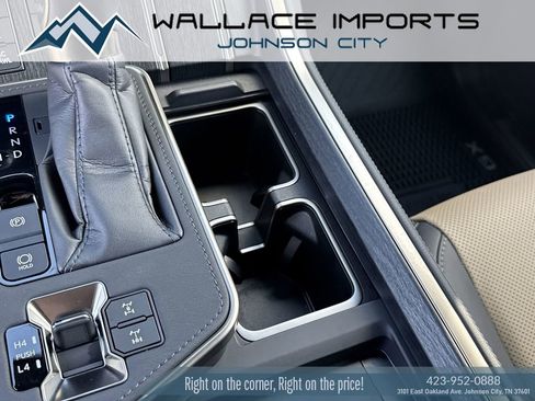 Used 2024 Lexus GX 550 AWD/4WD image 18