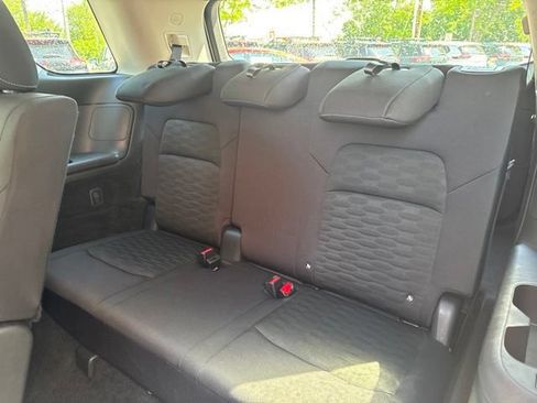 Used 2025 Nissan Pathfinder SV AWD/4WD image 20