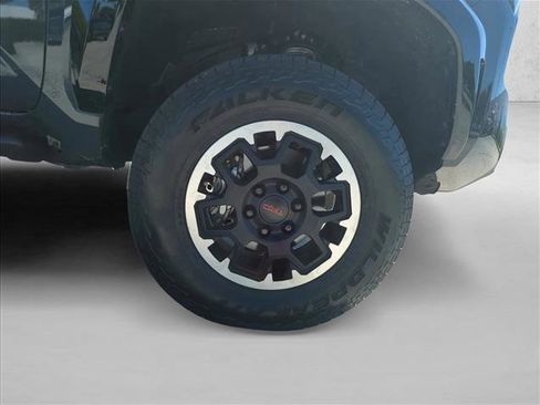Used 2025 Toyota Tacoma TRD Sport w/ TRD Sport Premium Package AWD/4WD image 30