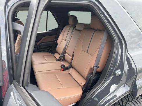 New 2026 Toyota 4Runner Limited AWD/4WD image 25