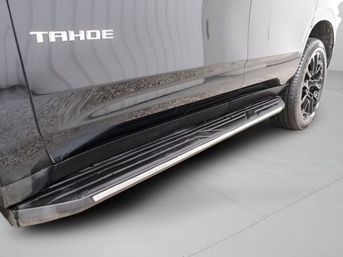 Used 2022 Chevrolet Tahoe Premier AWD/4WD image 45