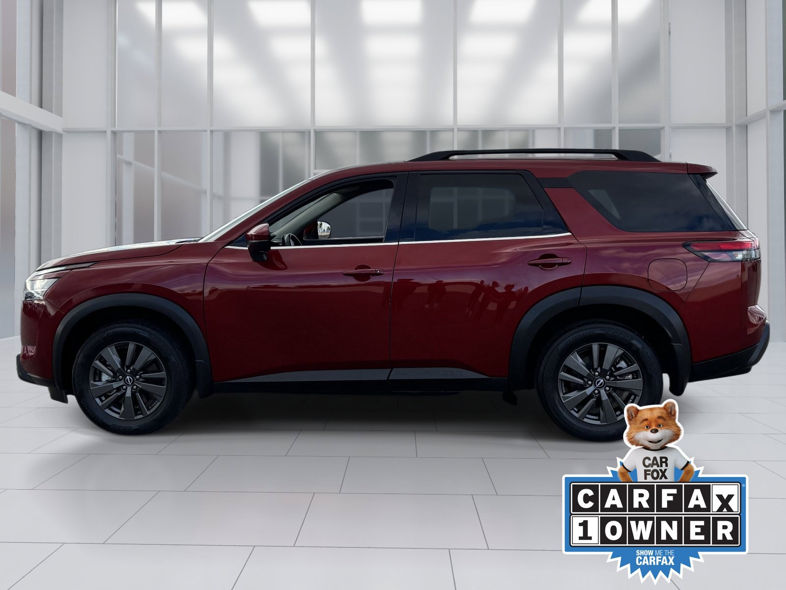 Used 2022 Nissan Pathfinder SV w/ SV Black Package FWD image 3