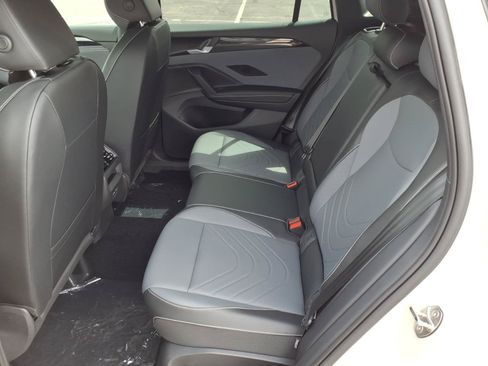 New 2026 Volkswagen Tiguan SE R-Line AWD/4WD image 13