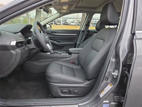 New 2025 Nissan Altima 2.5 SL image 10