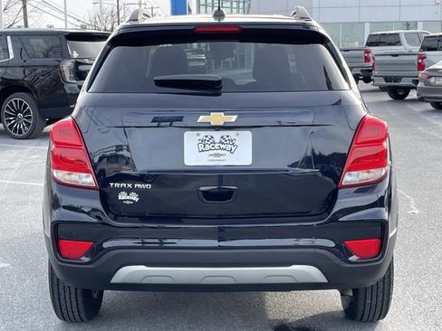 Certified 2022 Chevrolet Trax LT w/ LT Convenience Package image 11
