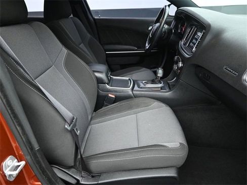 Used 2020 Dodge Charger SXT image 12