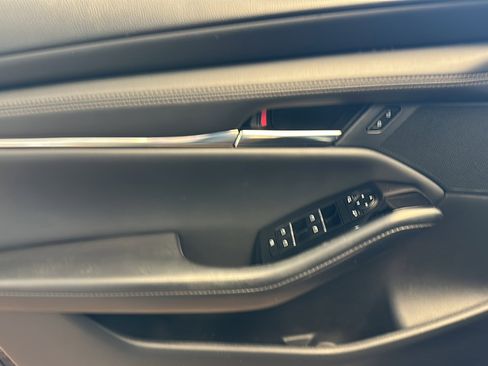 Used 2025 MAZDA MAZDA3 s image 14