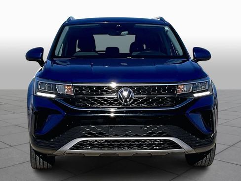 Used 2024 Volkswagen Taos SE image 3