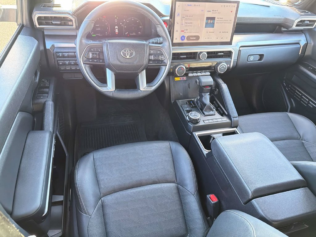 Certified 2025 Toyota 4Runner TRD Off-Road Premium AWD/4WD image 9