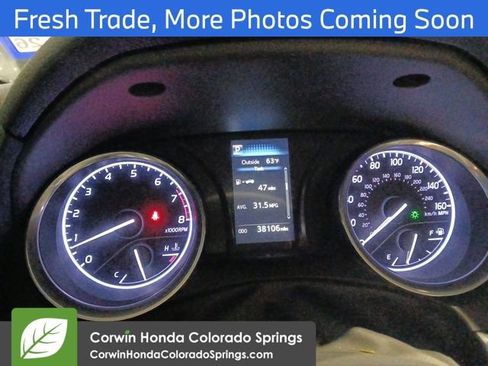 Used 2018 Toyota Camry SE image 11