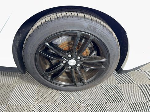 Used 2014 Tesla Model S 85 image 11