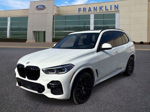 Used 2022 BMW X5 M50i w/ Executive Package AWD/4WD image 3